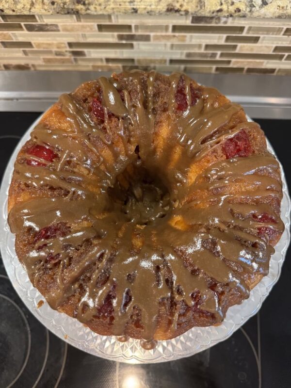 Pineapple Upside Down Cake – Classic Homemade Dessert
