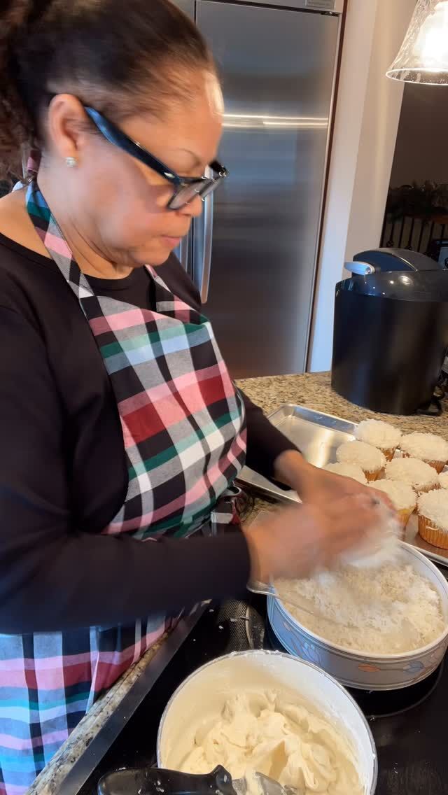 I don’t know how you like, but over here I like it……Peaceful…
Have an amazing day💞
#coconut #cupcakes #dessert #baker #tuesdaythoughts #bakerlife #homemade