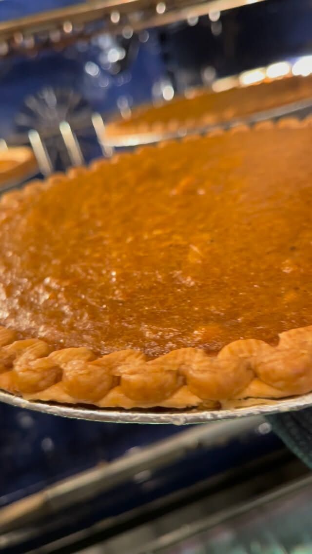 Hey Beauties!! It’s Sweet Potato Pie Season shipping out daily!  The holiday season is officially here!! Drop your favorite pie flavor in the comments⬇️www.QueenZuri.com

#holidaybaking #thanksgiving #pieseason #sweetpotato #sweetlife #holidayvibes #homemade #madewithlove💕