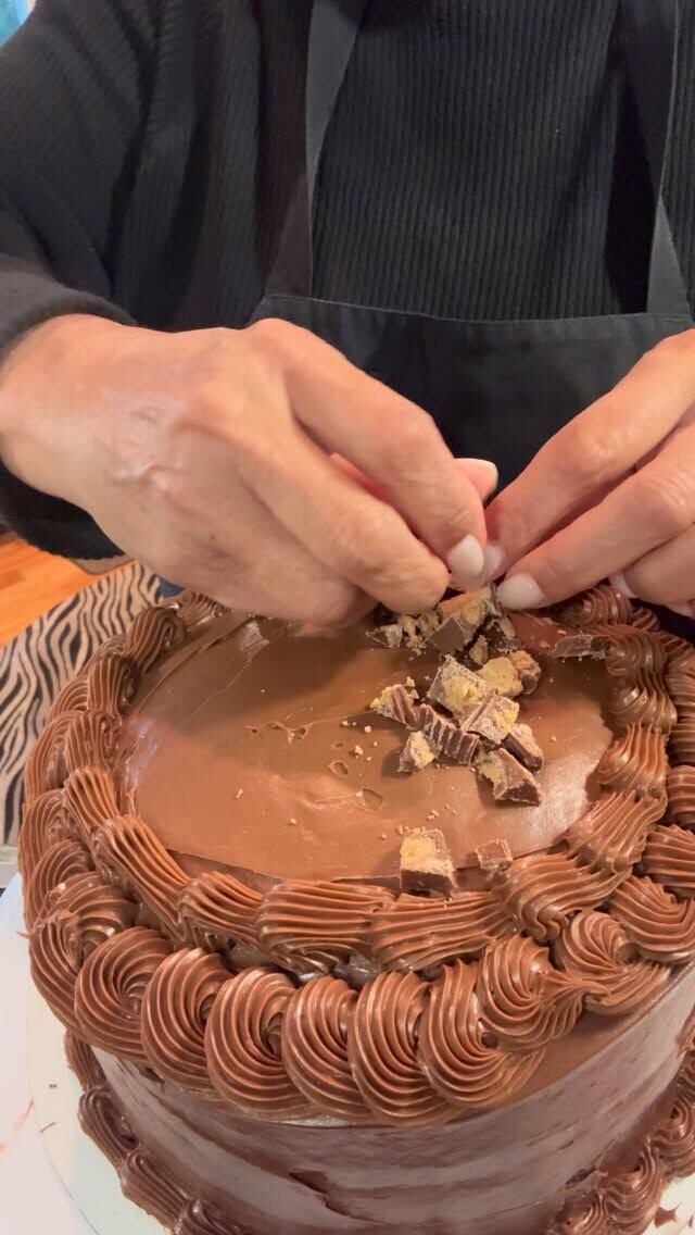 ✨Trust the process and give yourself grace for the race.✨ Every step forward—no matter how small—is still progress. Growth takes time, patience, and faith. Keep showing up, stay consistent, and remember: you’re becoming everything you’re meant to be, one day at a time. 💫💪🏽 #TrustTheProcess #GraceForTheRace #KeepGoing #FaithOverFear #progressnotperfection #tuesdaytip #peanutbuttercake