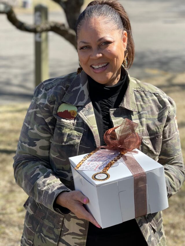 Good Morning, My Baking Beauties 💛

It’s Saturday… and before I start my day, I just need to say THANK YOU!!🙏🏼 .

Every order.
Every repost.
Every “Sis, this cake was EVERYTHING.”

Y’all don’t just buy desserts — you support a dream, a Southern legacy, and a woman who still believes God blesses consistency. From New Orleans flavor to Connecticut tables, you keep this oven lit 🔥

This Saturday is for YOU.
Because without my customers… there is no KimTheKakeQueen. 👑

Thank you for trusting me with your sweetest moments.

#GratefulHeart
#SupportBlackBusiness
#SouthernBaker
#FaithAndFlour
#SaturdaySuccess