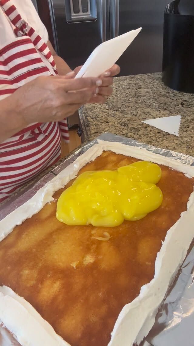 Hey Beauties! 
Stop chasing what looks good… and start building what feels right inside of you!  Every early morning, every late night, every mistake,  it all makes your life recipe sweeter. Do the work!  When you love what you do, the work stops feeling like work… and starts feeling like purpose. ✨💋

#livingonpurpose #morningvibes☀️ #monday #lemoncake #birthdaycelebrations🎉