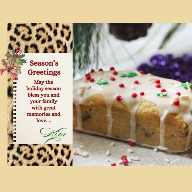 From me to you.....

www.queenzuri.com

#holidaygreetings #holidays #christmastime #holiday #cakes #desserts #sockittomecake #pecans #cinnamon #cinnamonswirl #baker #bakinglove #homemake #sweets #yummy #recipes #homemade #kimthekakequeen #southerdesserts