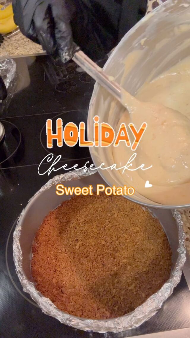 Special order….Sweet Potato Cheesecake going in..💋

Www.queenzuri.com

#ctbaker #bakingclass #bakerlife #cheesecakelove #sweetpotatocheesecake #deliciousdesserts #holidayseason #homemadedessert