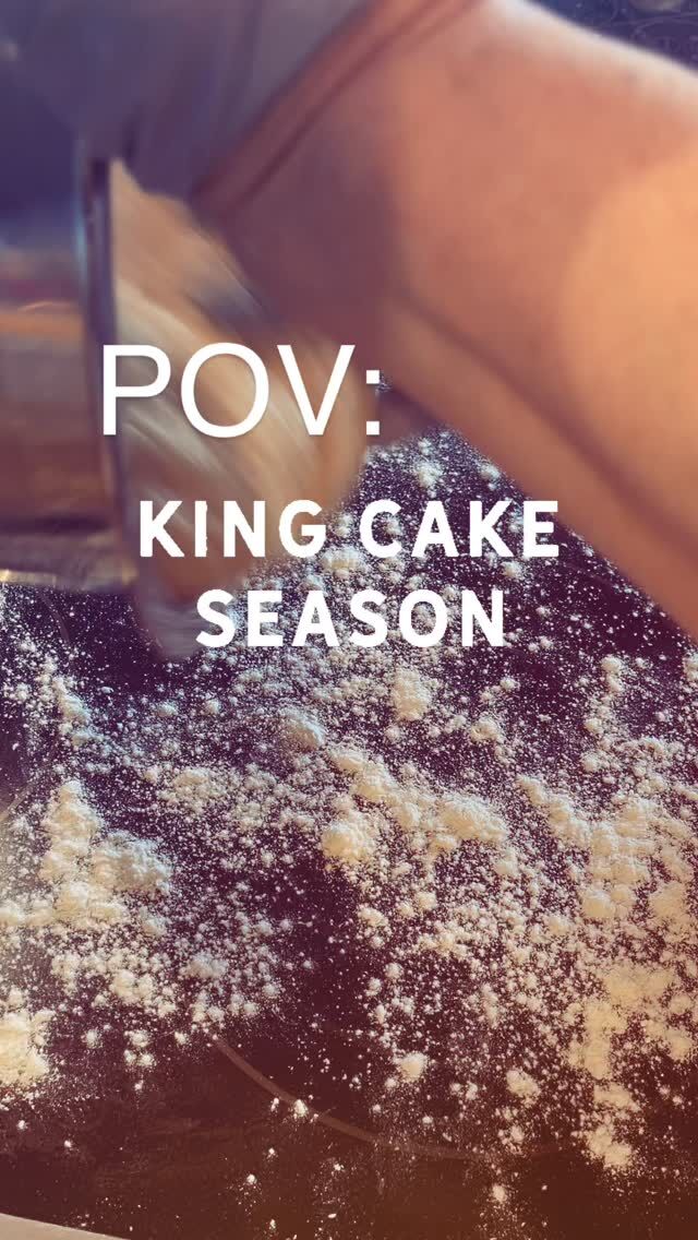 Hey Beauties!  It’s that season again..💜💚💛. If you haven’t had one of my king cakes you missed out! King Cakes are rolling out every day…until Mardi Gras Day Feb 17 💜💚💛

Www.queenzuri.com

#kingcake #mardigras #neworleans #homemade #thursdaythoughts