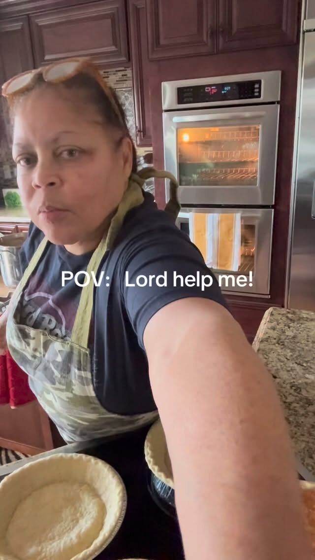 Hey Beauties! 
Happy Friday! 
We out here tryna balance business, family, faith, bills, and a whole attitude 😅… and sometimes, we just TIRED. Not lazy. Not unmotivated. Just tired. Give yourself grace today. We all need rest. 💛 Keep going — but breathe too.💋💋

#fridaymood #BlackWomenCreate
#SouthernBaker
#PurposeDriven
TikTokBakery